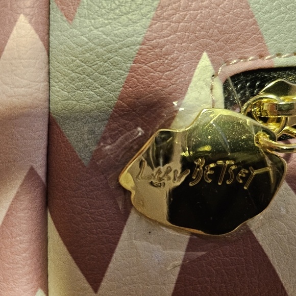 NWOT Betsey Johnson satchel purse. - Picture 8 of 9